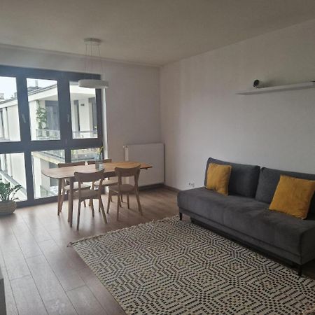 ורשה Chopin Airport Apartments מראה חיצוני תמונה